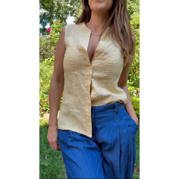 Linen-Blend Pin-Tucked Button Top – Solstice Last Light - Picture 3 of 10